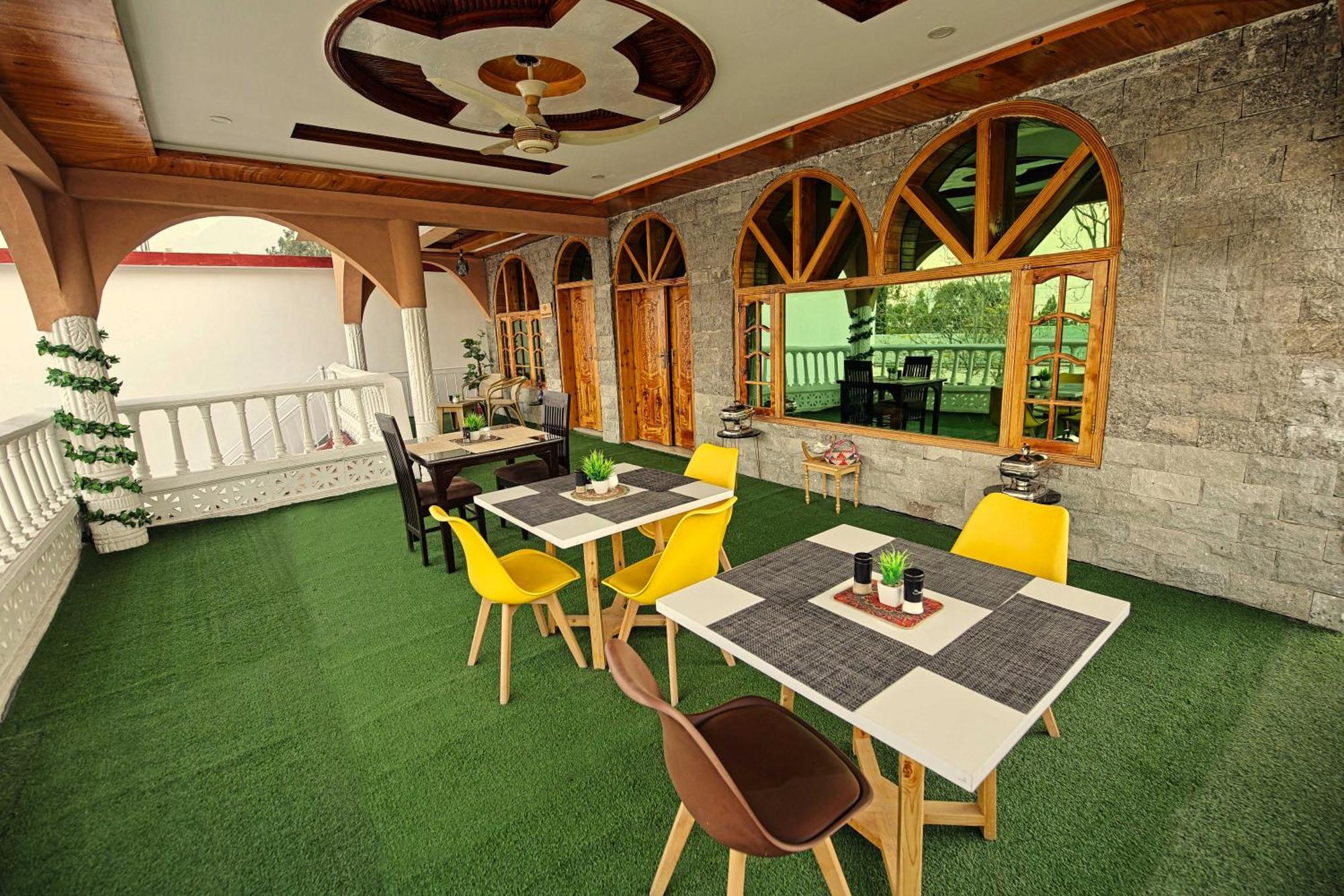 Отель Oak Residency Гилгит Экстерьер фото
