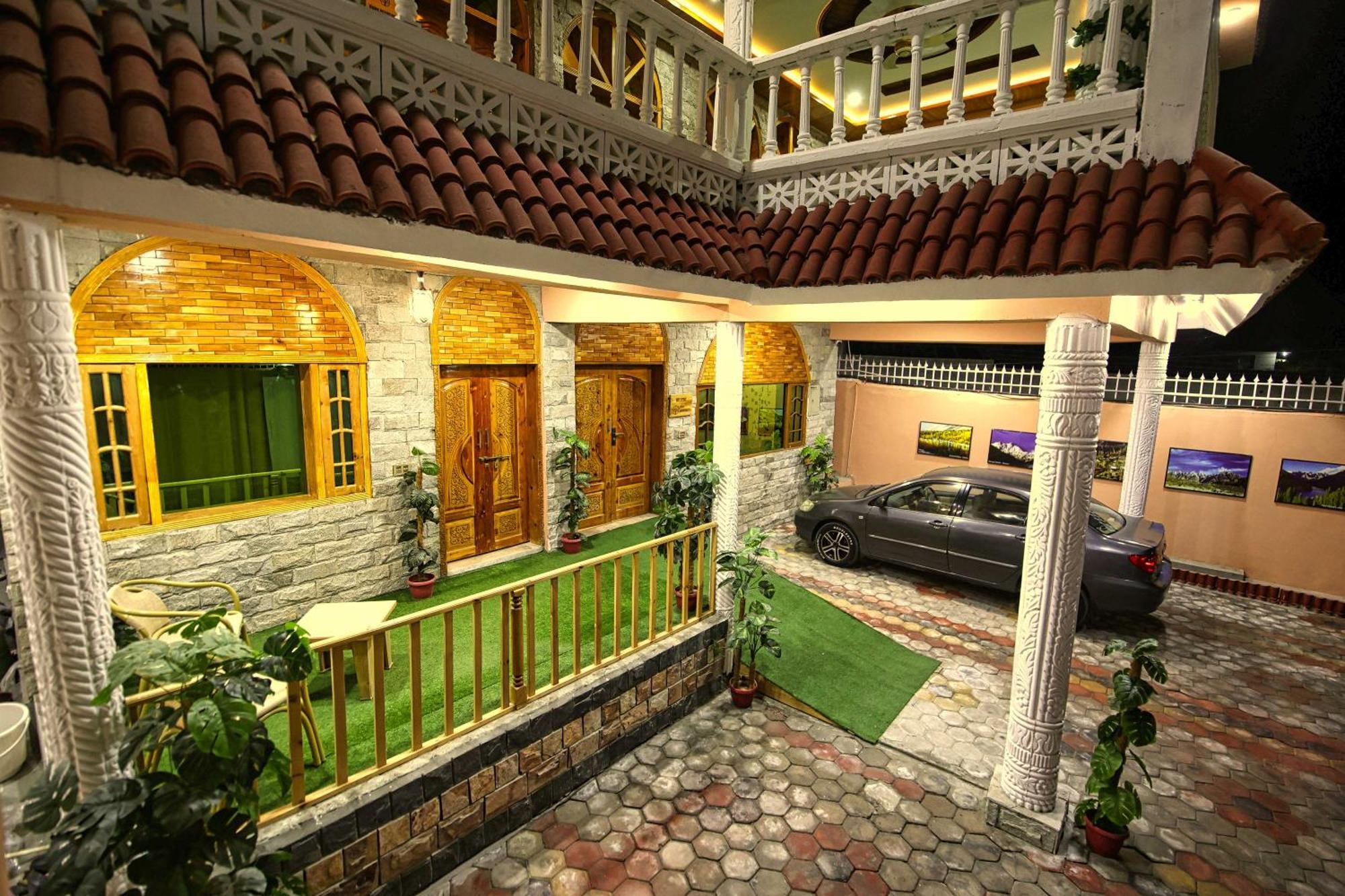 Отель Oak Residency Гилгит Экстерьер фото
