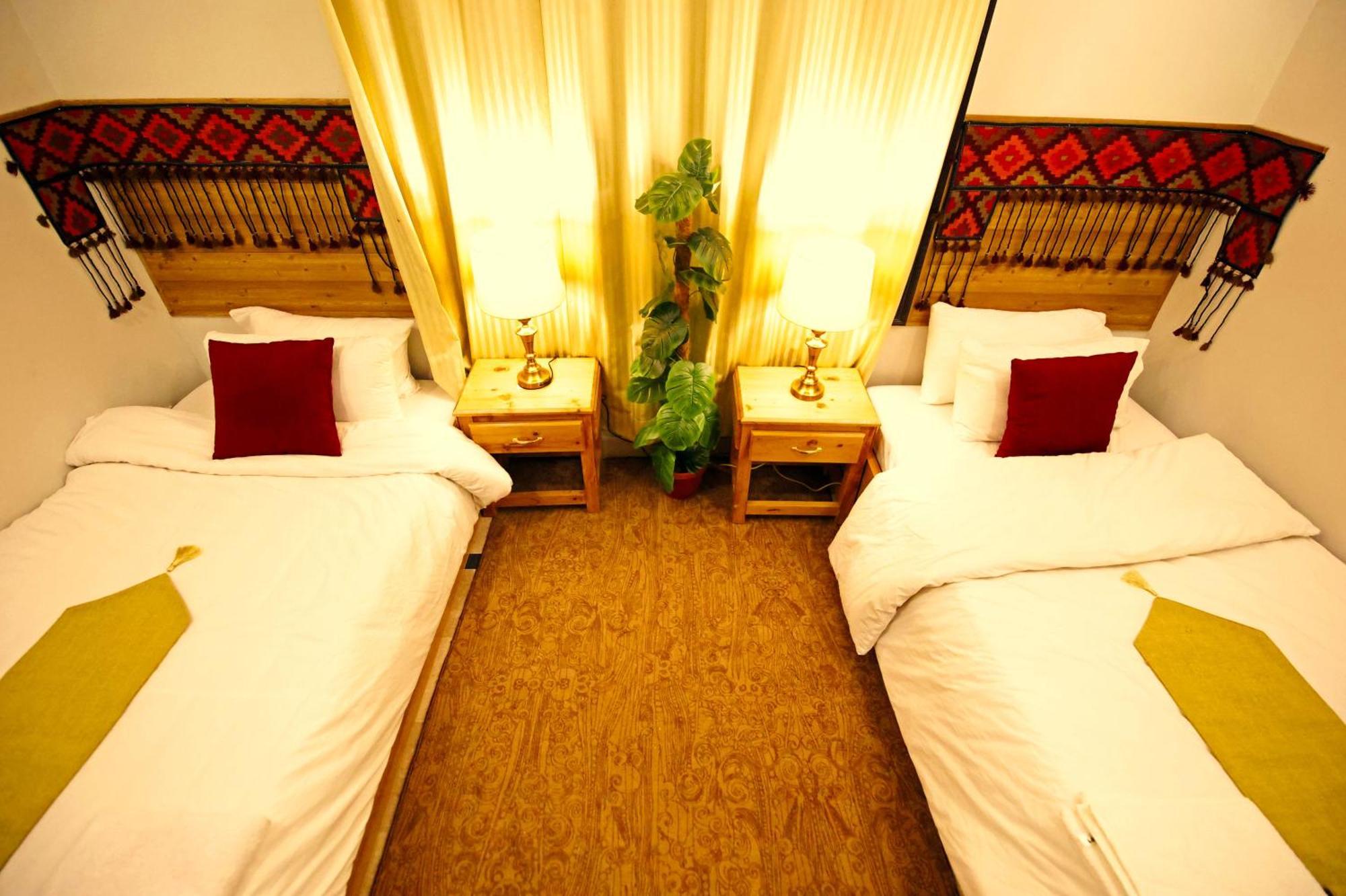 Отель Oak Residency Гилгит Экстерьер фото